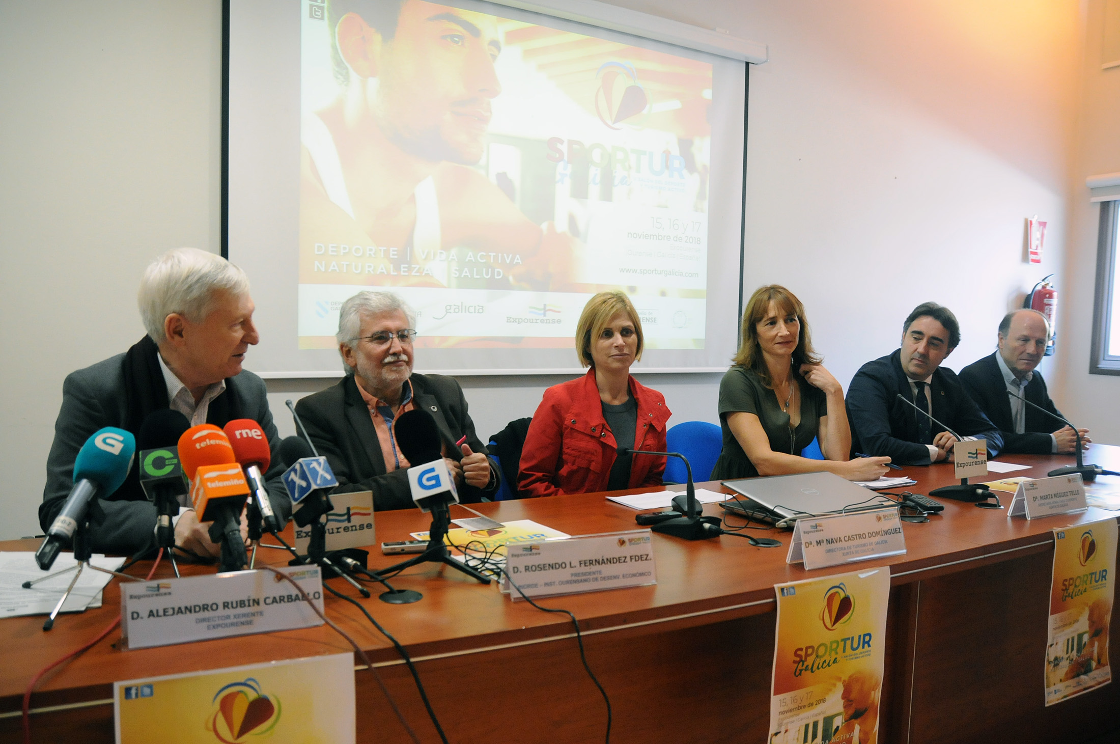 Marta Míguez e Nava Castro na presentación de Sportur
