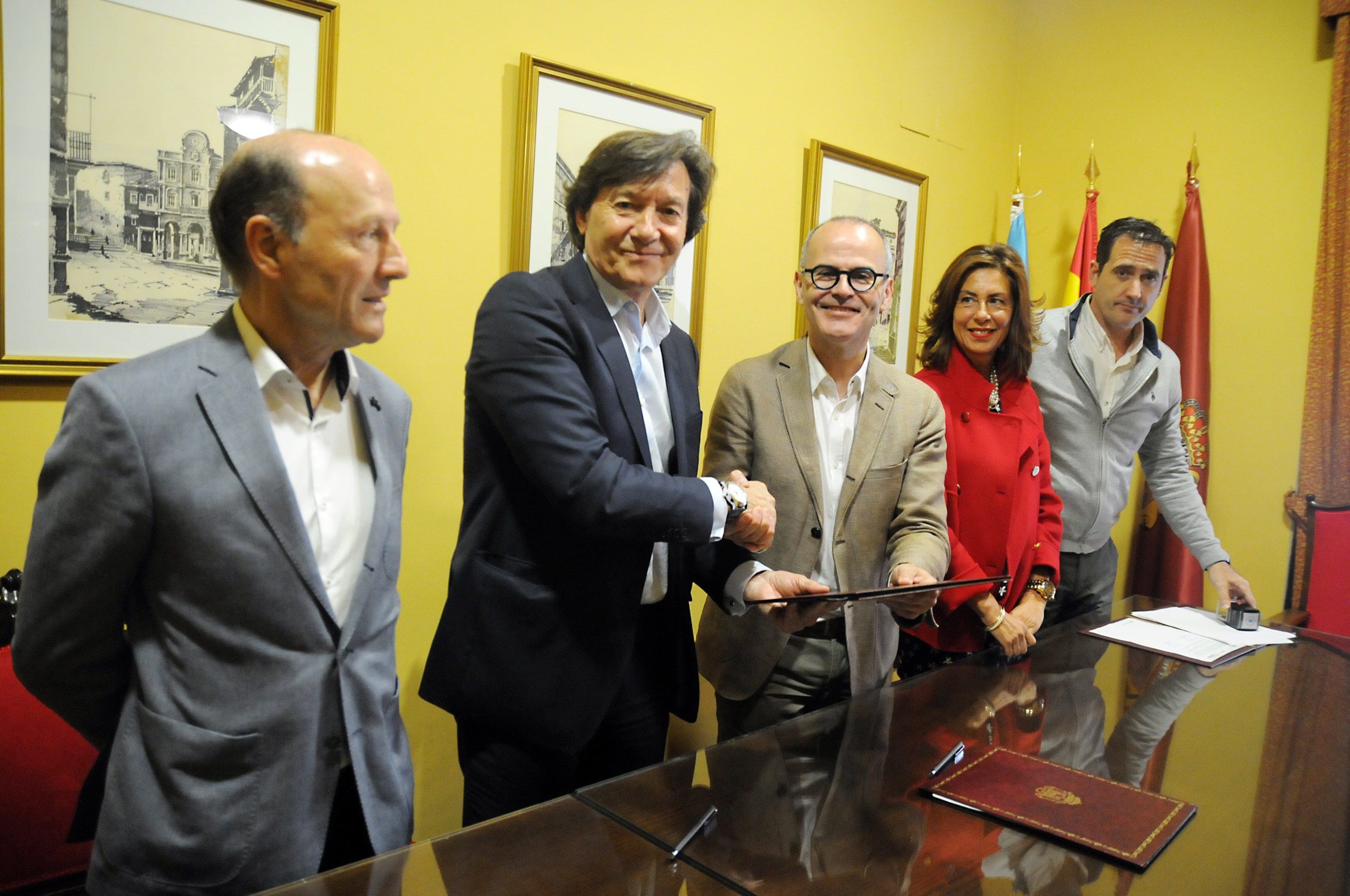 Firma convenios